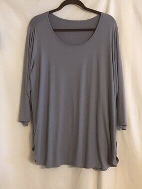 SUSAN GRAVER Grey 3/4 Sleeve Scooped Neck Liquid Knit Tunic Top 1X